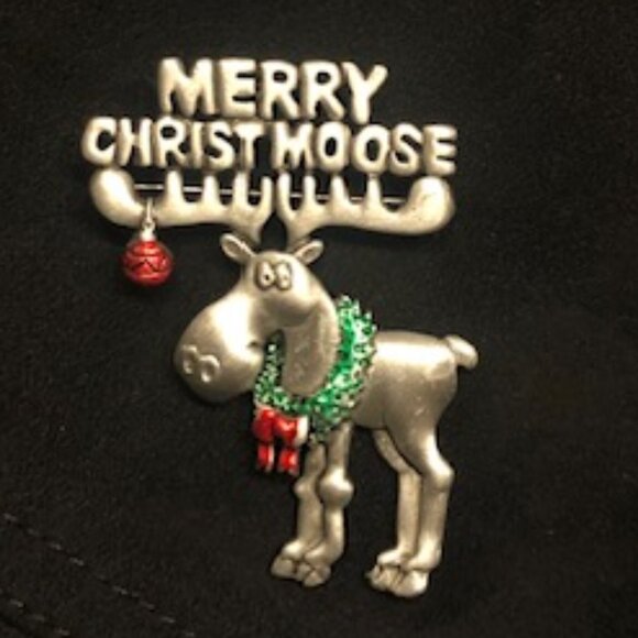 Vintage JJ Jonette Jewelry Silver Pewter Enamel Merry Christmoose Brooch Pin - Picture 1 of 6
